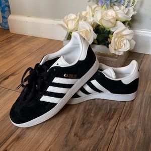 Adidas Galleze Sneakers
